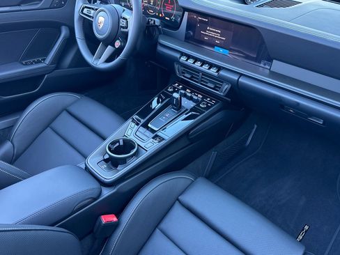 New 2026 Porsche 911 Carrera image 18