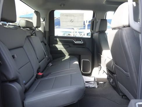 New 2026 GMC Sierra 2500 SLT AWD/4WD image 23