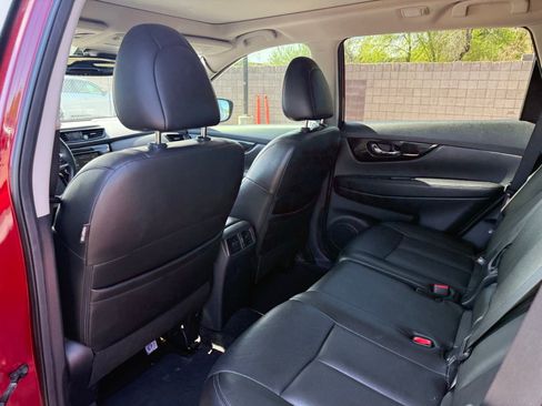 Used 2020 Nissan Rogue SL w/ Premium Package FWD image 10
