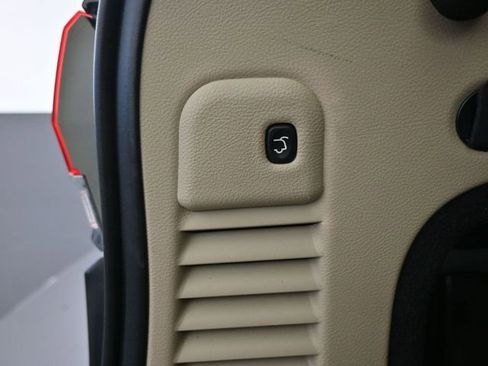 Used 2015 Jeep Grand Cherokee Limited image 9