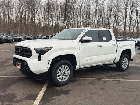 New 2026 Toyota Tacoma SR5 AWD/4WD image 4