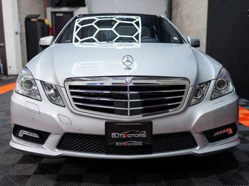 Used 2010 Mercedes-Benz E 550 4MATIC Sedan image 7