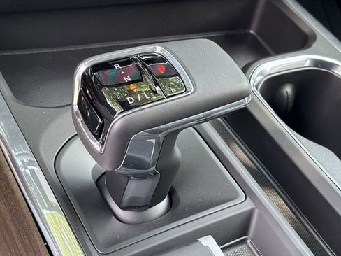 New 2026 Chevrolet Silverado 1500 High Country image 16