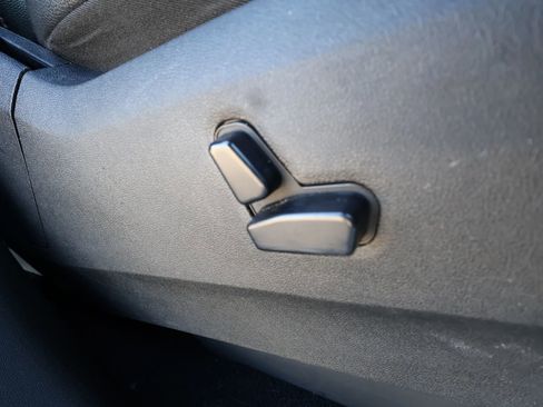 Used 2019 Dodge Grand Caravan GT FWD image 30