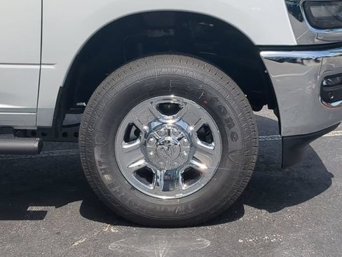 New 2026 RAM 2500 Tradesman AWD/4WD image 11