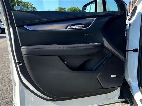 Used 2024 Cadillac XT6 Luxury w/ LPO, Floor Liner Package image 22