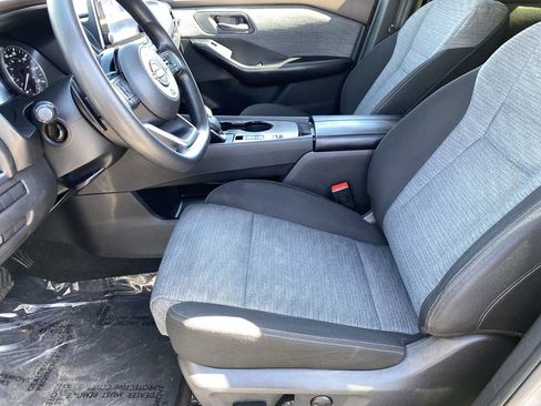 Used 2023 Nissan Rogue SV FWD image 27