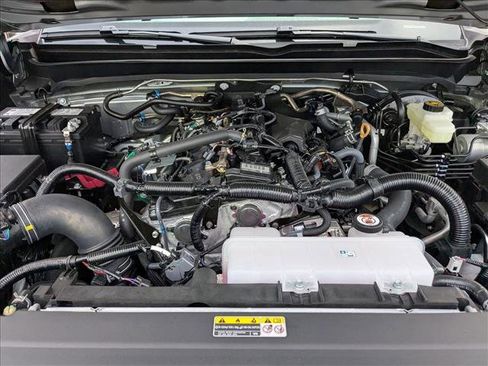 Used 2025 Toyota Tacoma SR5 image 17