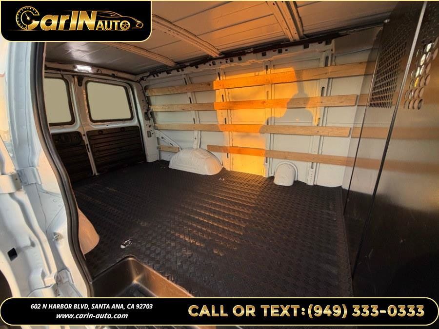 Used 2024 GMC Savana 2500 w/ Driver Convenience Package RWD image 20