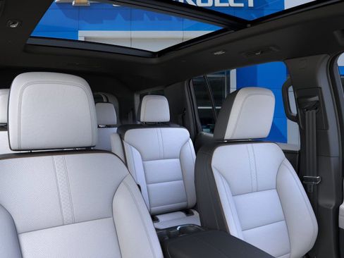 New 2026 Chevrolet Traverse High Country image 25