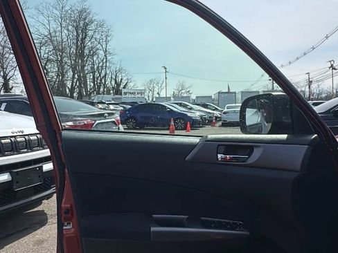 Used 2011 Subaru Forester 2.5X Limited image 9