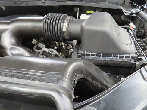 Used 2021 Ford F150 Lariat w/ Equipment Group 502A High image 26