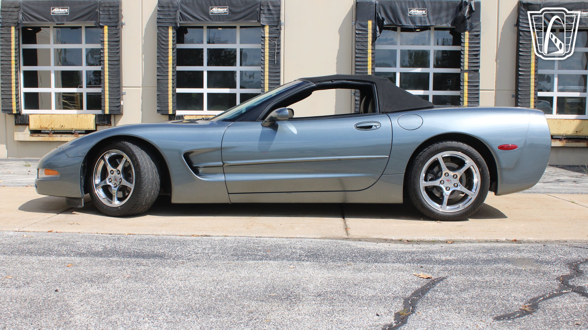 Used 2004 Chevrolet Corvette Convertible w/ Preferred Equipment Group RWD image 24