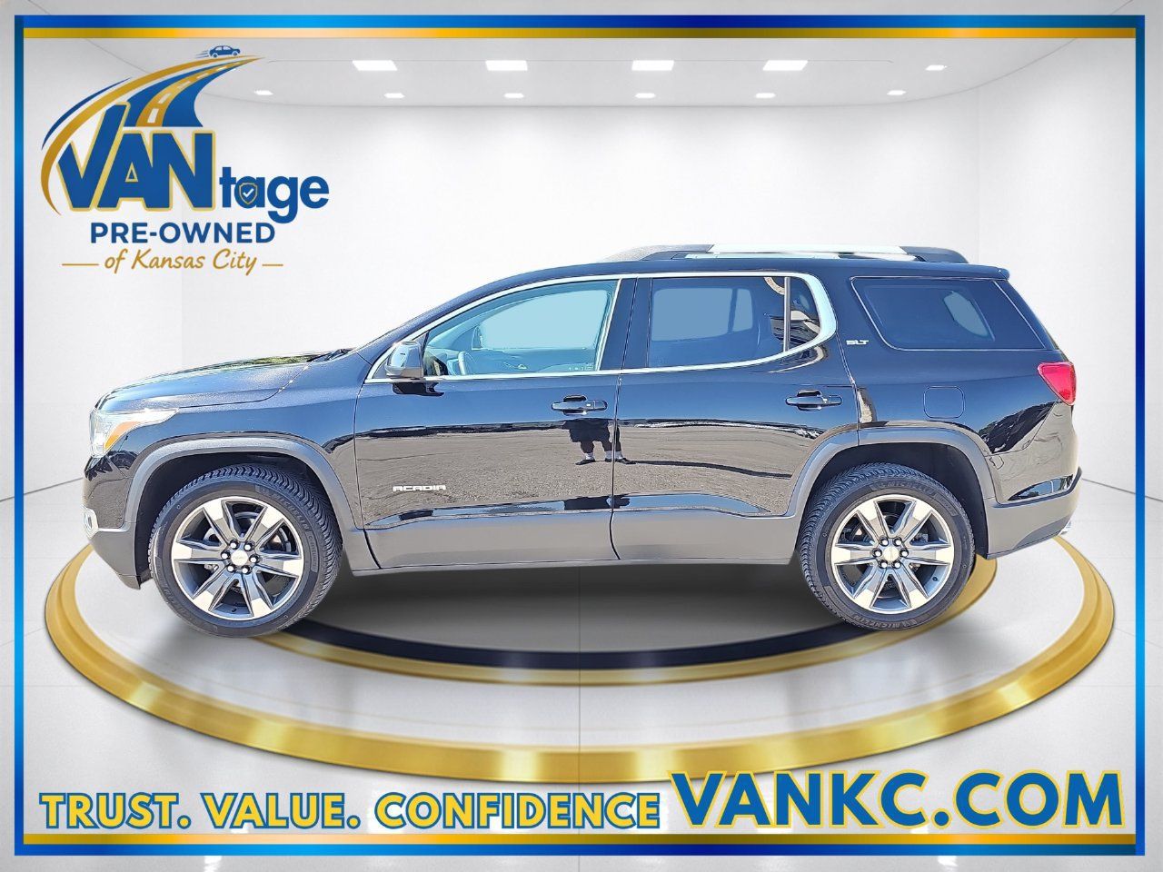 Used 2017 GMC Acadia SLT AWD/4WD image 10