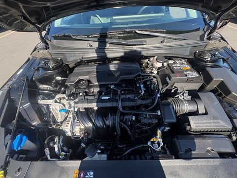 Used 2025 Kia K4 FWD image 32