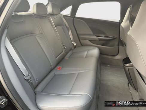 Used 2022 Lucid Air Grand Touring AWD/4WD image 26