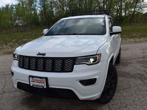 Used 2022 Jeep Grand Cherokee Laredo X AWD/4WD image 12