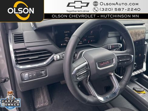 Used 2025 GMC Acadia Elevation image 14