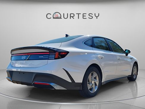 New 2026 Hyundai Sonata SE image 4