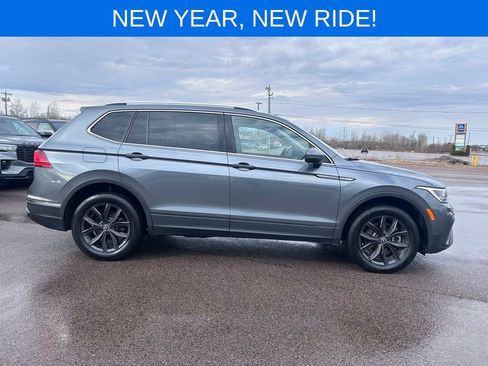 Used 2024 Volkswagen Tiguan SE image 7