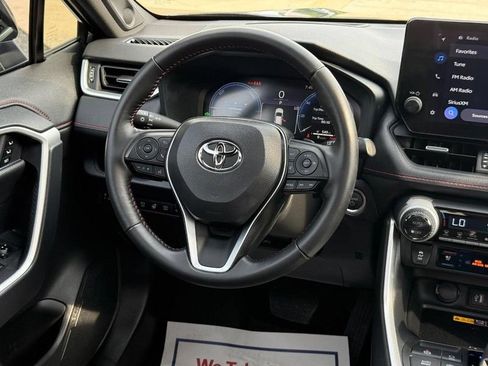 Used 2025 Toyota RAV4 XSE w/ Premium Package AWD/4WD image 14