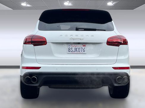 Used 2017 Porsche Cayenne S Platinum image 5