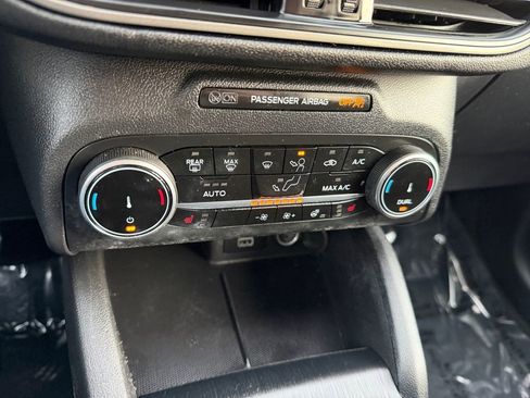 Used 2024 Ford Escape Active image 20