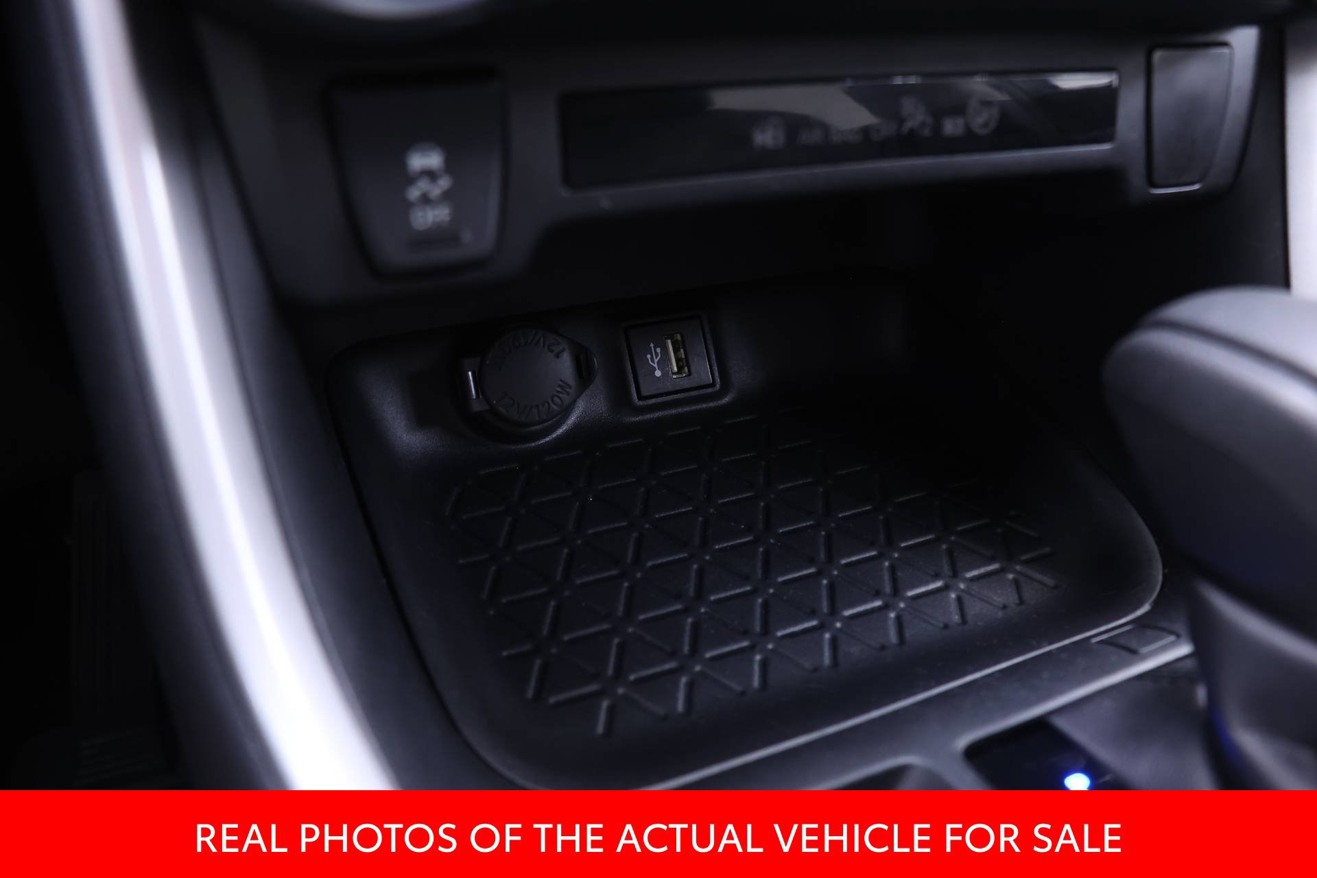 Certified 2025 Toyota RAV4 XLE AWD/4WD image 6