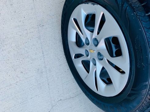 Used 2019 Chevrolet Cruze LS 4dr Sedan CVT image 28