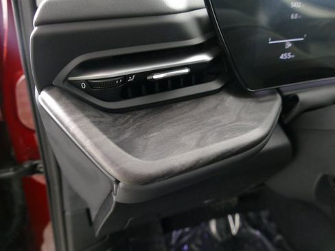 Certified 2025 Audi Q5 2.0T Premium Plus w/ Premium Plus image 15