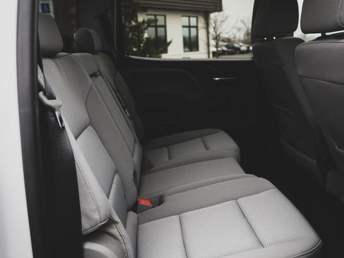 Used 2018 Chevrolet Silverado 1500 Custom w/ Custom Value Package image 25