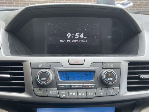 Used 2012 Honda Odyssey Touring image 26