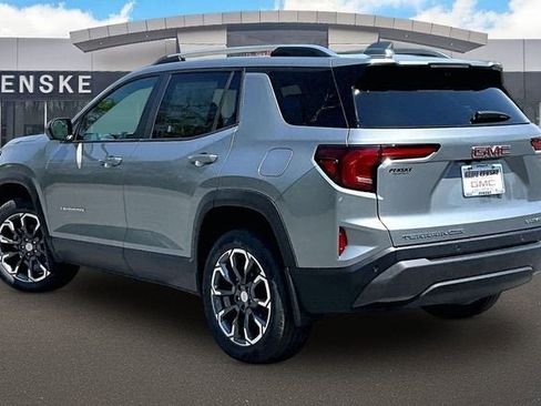New 2026 GMC Terrain Elevation w/ Elevation Premium Package AWD/4WD image 3
