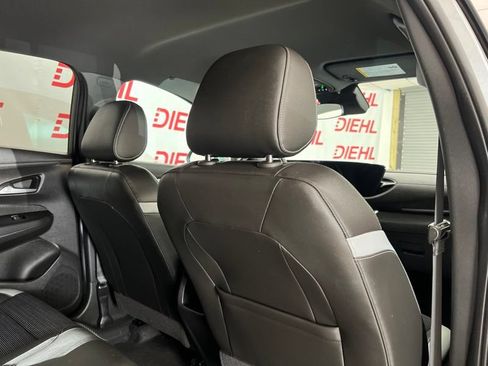 Used 2024 Buick Envista Preferred w/ Convenience I Package FWD image 11