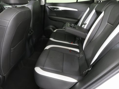 Certified 2025 Buick Envision Sport Touring image 10