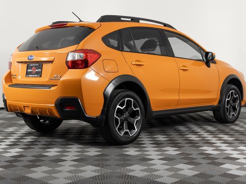 Used 2015 Subaru Crosstrek 2.0i Limited w/ Popular Package #2 image 8