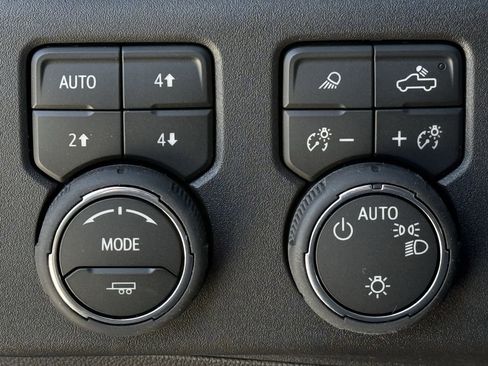 New 2026 Chevrolet Silverado 1500 LT w/ Texas Edition Plus image 17