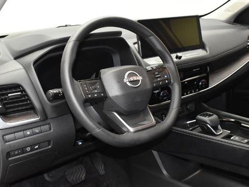 Certified 2026 Nissan Rogue Platinum w/ Platinum Premium Package AWD/4WD image 16