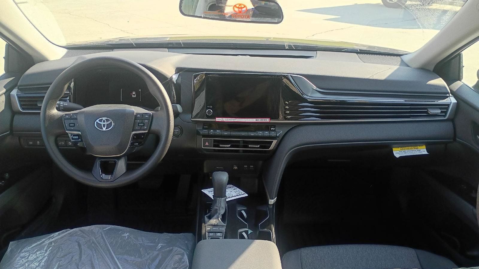 Used 2026 Toyota Camry LE FWD image 15