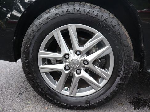 Used 2014 Lexus LX 570 4WD image 45