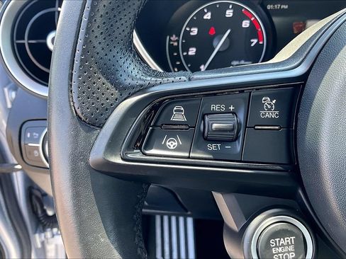 Used 2022 Alfa Romeo Giulia Ti w/ Active Assist Plus Package RWD image 13