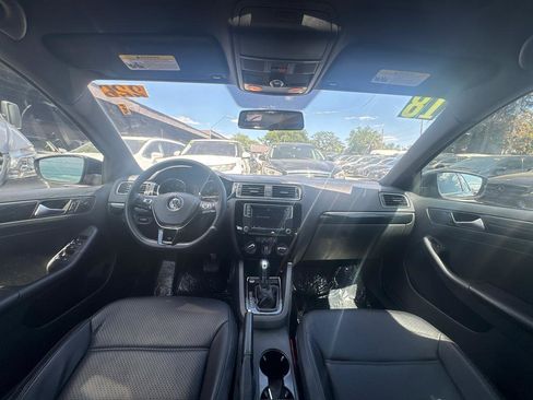 Used 2018 Volkswagen Jetta Sport FWD image 17