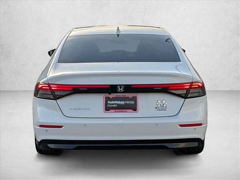 Used 2023 Honda Accord Touring image 6