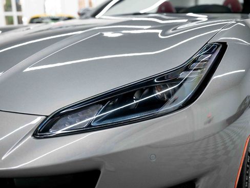 Used 2020 Ferrari Portofino RWD image 20