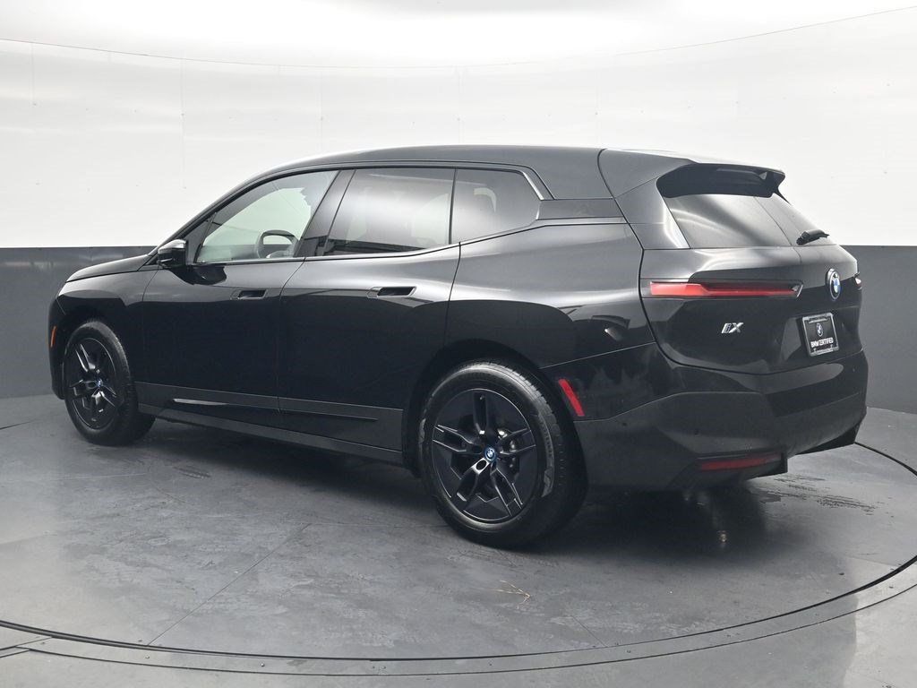 Used 2024 BMW iX xDrive50 w/ Convenience Package AWD/4WD image 6