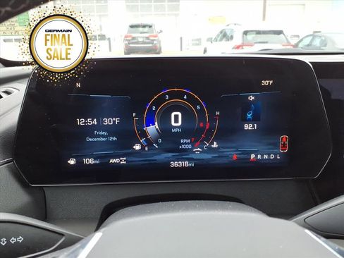 Used 2025 Chevrolet Traverse LT image 15