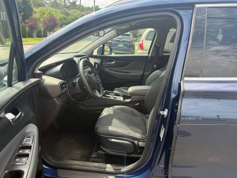 Used 2019 Hyundai Santa Fe SE AWD/4WD image 25