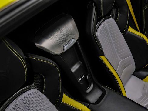 Used 2021 Chevrolet Corvette Stingray Premium Cpe w/ 3LT RWD image 55