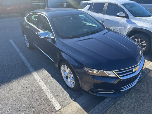 Used 2018 Chevrolet Impala Premier image 2