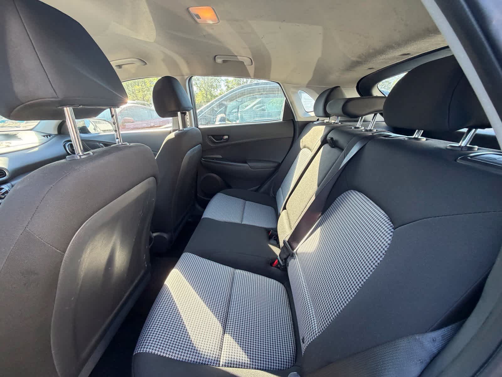 Used 2023 Hyundai Kona SE w/ Cargo Package AWD/4WD image 5